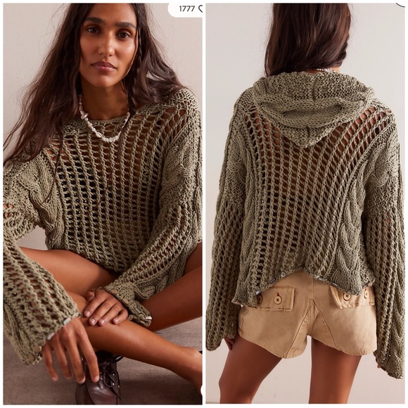 Free People Sweaters - NWT FREE PEOPLE Nigel Preston Crop Hoodie
SZ M/L
